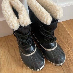 Sorel YootPac youth snow boots